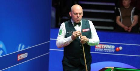 Стюарт Бинхэм победил Лю Хаотяна и забронировал место в 1/8 финала Чемпионата Мира по снукеру 2022