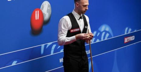 Джадд Трамп сыграет с Энтони МакГиллом в 1/8 финала Чемпионата Мира по снукеру 2022