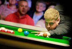 English Open 2026: Хиткоут вырвал победу у Чадхи в драматичной борьбе на последнем черном шаре (видео)