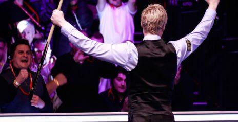 Нил Робертсон награжден медалью ордена Австралии (OAM)