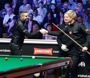 Марк Селби против Нила Робертсона: Хендри, Макманус и Доэрти делают прогнозы