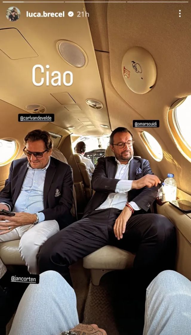 Бресель опубликовал фотографию на борту частного самолета (фото: metrouk)