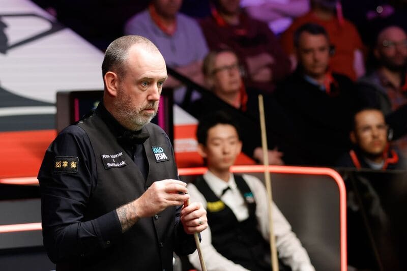 Марк Уильямс ведет 5-4 в 1/16 финала на Чемпионате мира 2025 (фото: WST)