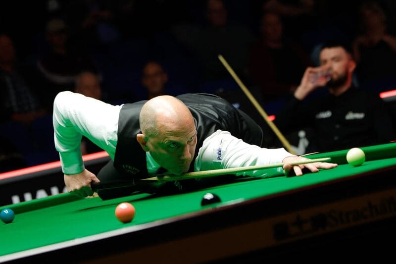 Джо Перри вышел во второй раунд квалификации Чемпионата мира (фото: WST)