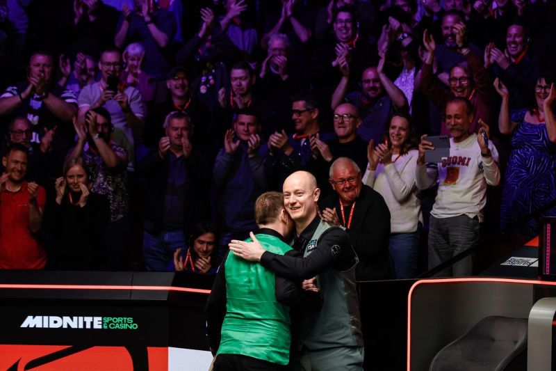 Аллен поздравил Криса с победой после матча (фото: WST)