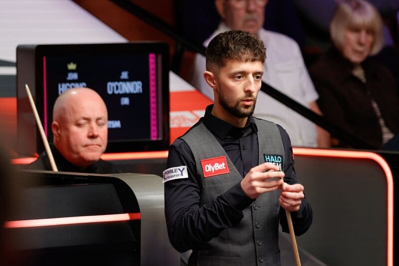 Джо О'Коннор оказывает давление на Хиггинса (фото: WST)