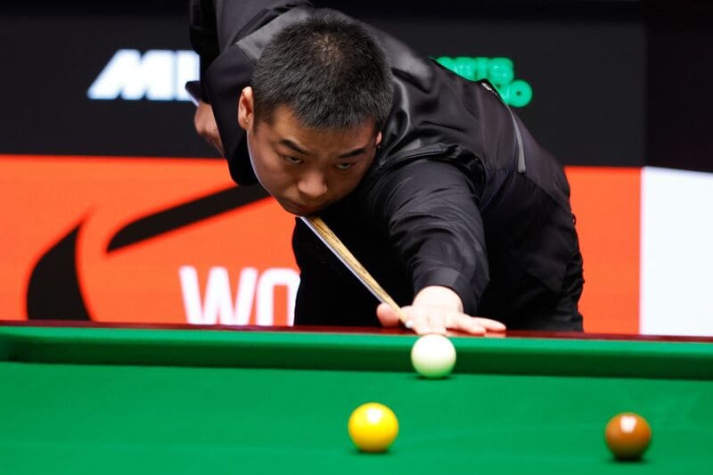 Пан Цзюньсюй выиграл два фрейма, оформив брейк в 119 очков (фото: WST)