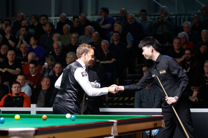 Али Картер победил Хэ Гоцяна в Судный день (фото: WST)