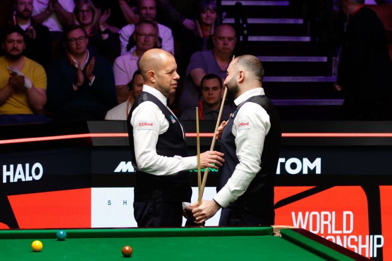 Хокинс доминировал в матче, но в итоге потерпел поражение от Вафаей (фото: WST)