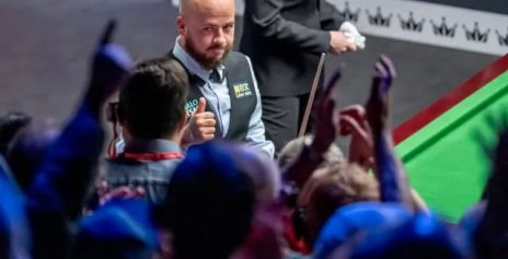 Стив Дэвис назвал «самого потрясающего игрока» на Чемпионате мира по снукеру