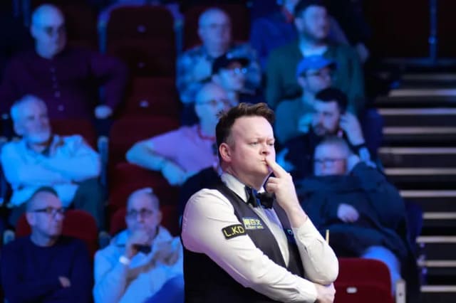 Стивен Хендри опасается за Шона Мерфи после его поражения от Хокинса на Tour Championship