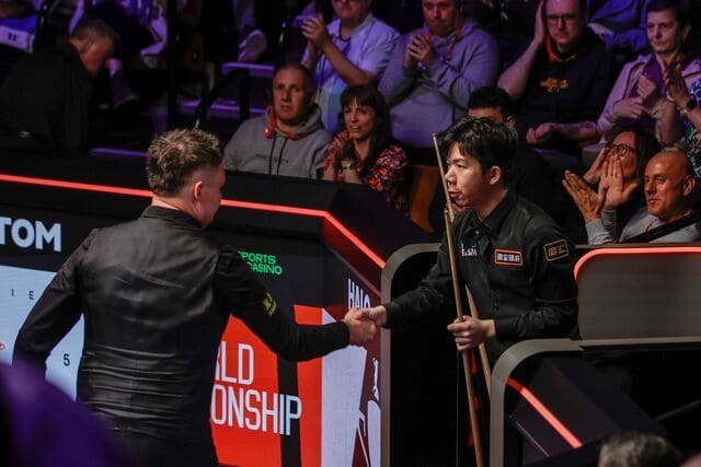 Кайрен Уилсон и Лэй Пэйфань (фото: WST)