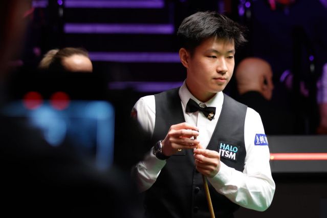 Чжао Синьтун контролирует финал (фото: WST)