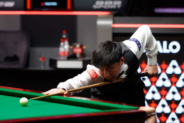 Чжао выиграл все 8 фреймов во второй сессии (фото: WST)