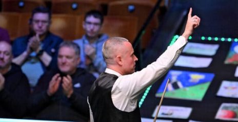 Уайт и Доэрти потерпели неожиданные поражения на старте