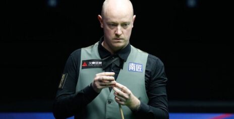 Чжао Синьтун встретится с Крисом Уокелином в 1/8 финала Шанхай Мастерс 2025