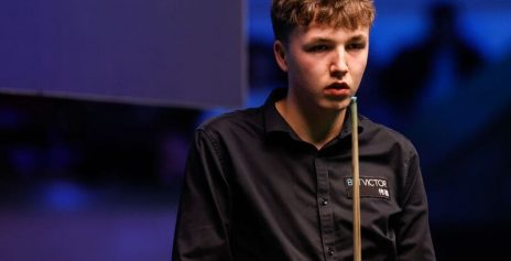 Мертенс и Крэйги вышли во второй этап