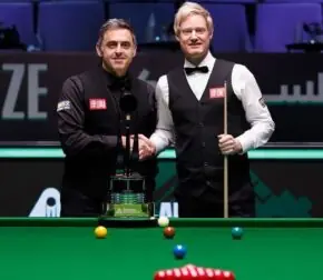 На турнире Saudi Arabia Masters 2025 Робертсон обыгрывает О’Салливана после первой сессии финала