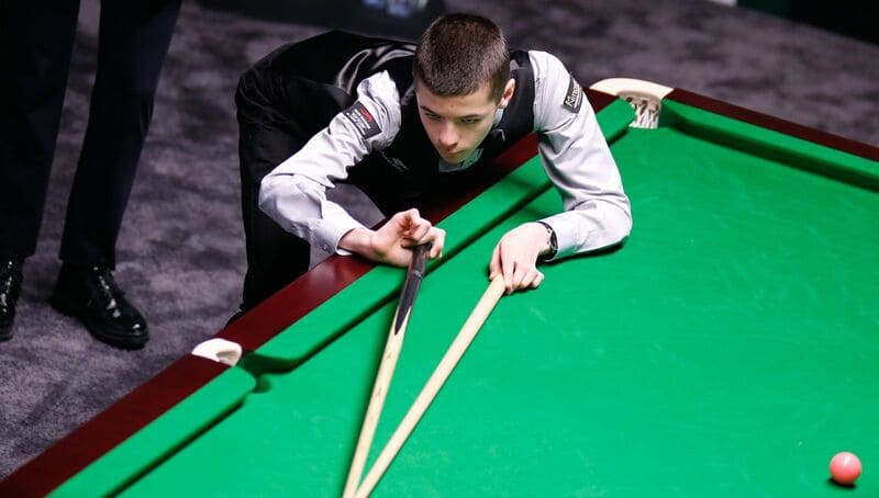 Второй день Saudi Arabia Masters 2025: Вундеркинд вновь одерживает победу