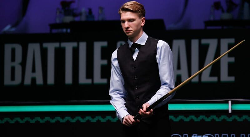 Юлиан Бойко обыгрывает Сурети и выходит в третий раунд Saudi Masters 2025