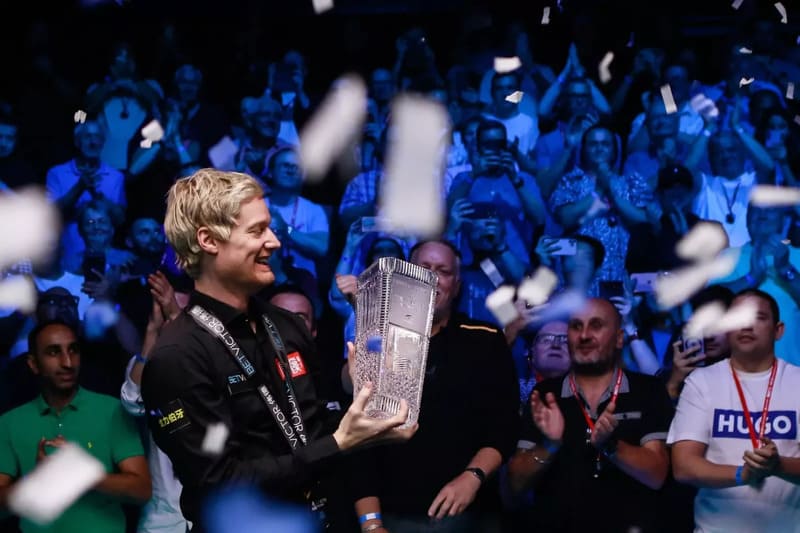 Нил Робертсон победил У Ицзэ в прошлогоднем финале Инглиш Опен (фото: SnookerHQ)