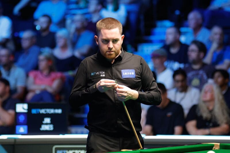 Джек Джонс продолжает борьбу за титул English Open (фото: WST)