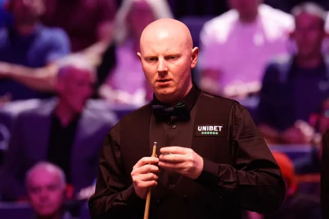 Энтони Макгилл победил Джона Хиггинса и вышел в финал (фото: metrouk)