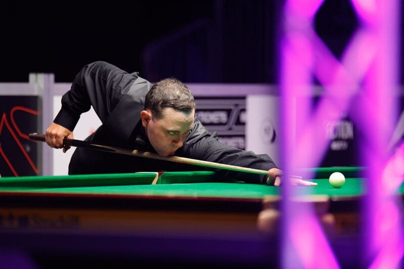 Митчелл Мэнн обыграл Гао Яна и пробился в 1/16 финала в Челтнеме (фото: WST)