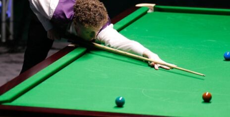 Northern Ireland Open 2025: Фергал Куинн победил Робби Макгигана и надеется развить успех в Белфасте