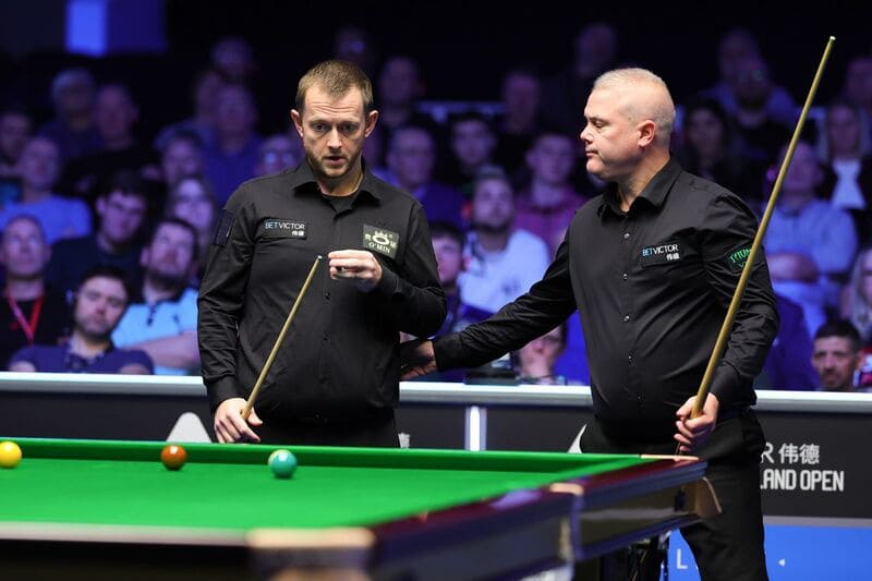 Марк Аллен обыграл Роберта Милкинса в тяжелом матче первого раунда Northern Ireland Open 2025 (фото: WST)