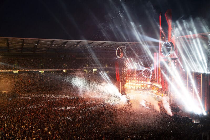 Стадион Marshall Arena - современный стадион в Милтон-Кинсе на 30 530 мест (фото: destinationmiltonkeynes)