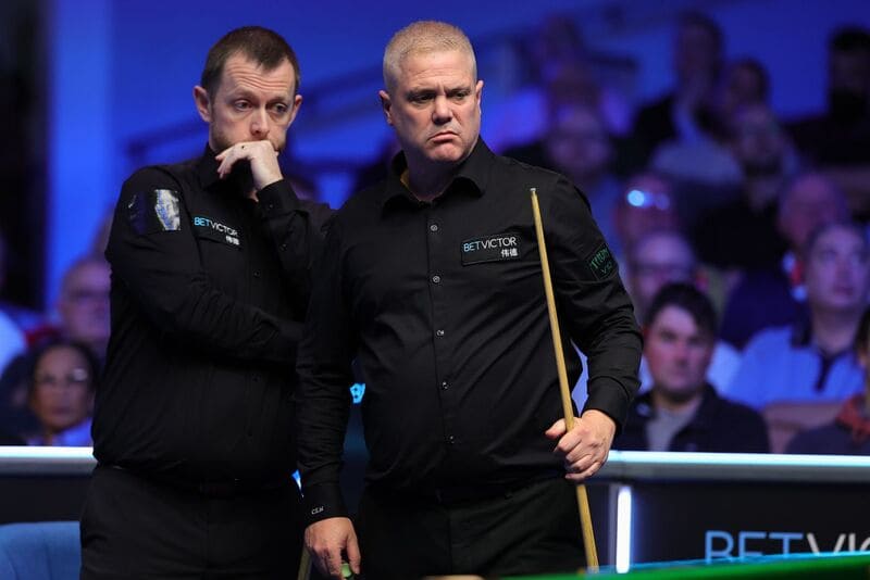 Марк Аллен оформил серии в 52, 104 и 113 очков, нанеся поражение Роберту Милкинсу (фото: WST)