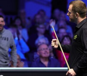 Марк Аллен победил Роберта Милкинса и вышел в 1/16 финала на Northern Ireland Open 2025