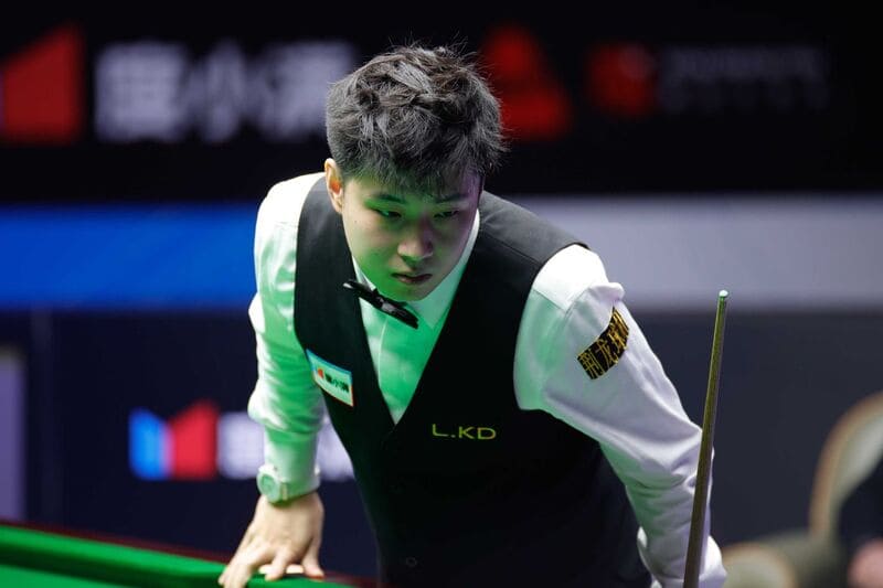На Чемпионате Великобритании в Йорке китайские снукеристы бьют рекорды