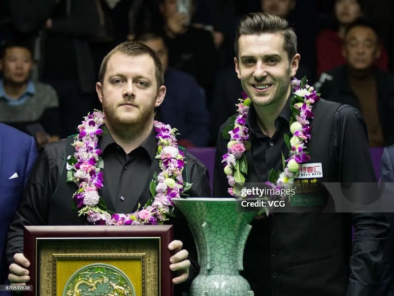 Марк Селби в трудной борьбе одолел Марка Аллена и выиграл трофей и главный приз в размере 150 000 фунтов стерлингов (фото: gettyimages)