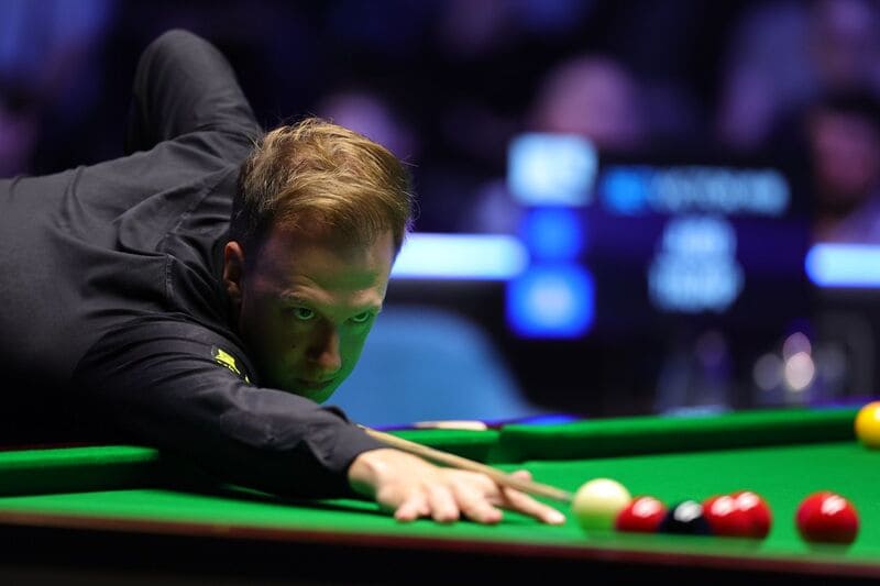 Джадд Трамп был явно не в духе, но смог пробиться в 1/8 финала Northern Ireland Open 2025 (фото: WST)