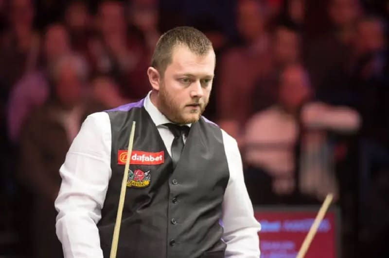 Марк Аллен прошел трудный путь к финалу, где одолел Нила Робертсона и выиграл Чемпион чемпионов 2020 года (фото: theoldgreenbaize)