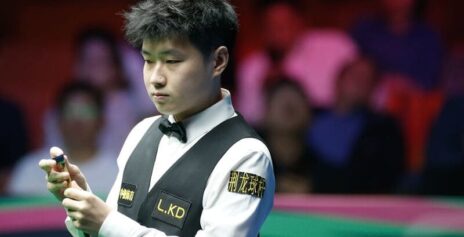 Чемпион мира Чжао Синьтун победил Марка Селби на турнире в Нанкине