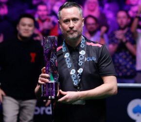 Алфи Бёрден выиграл свой первый рейтинговый титул на турнире Shoot Out 2025