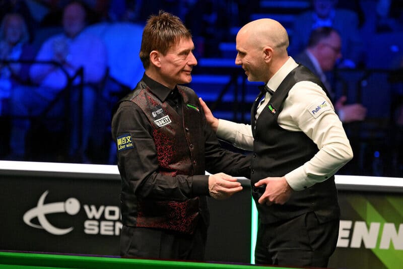 Джо Перри победил Джимми Уайта в финале Бритиш Опен среди сеньоров 2025 в Дерби (фото: WSS)