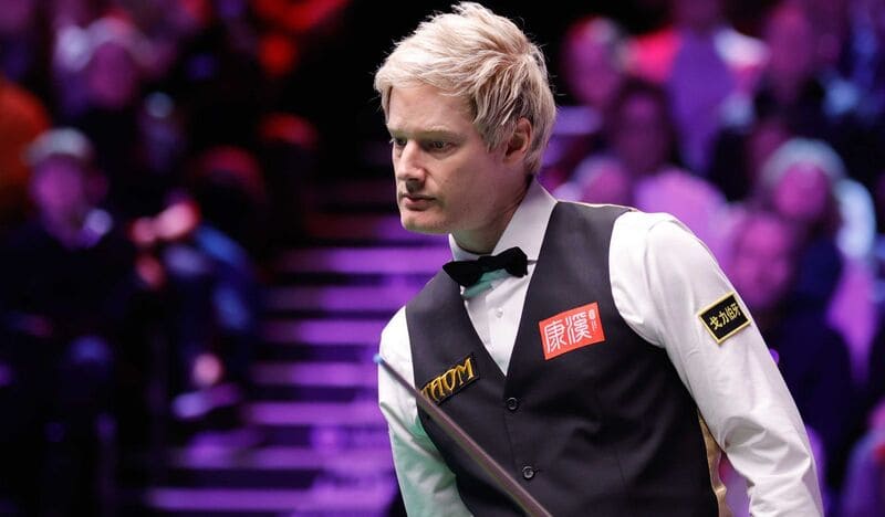 Нил Робертсон побеждает Жюльена Леклерка, а У Ицзэ наносит поражение Майклу Холту