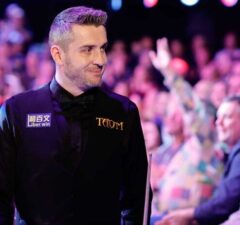 Селби одержал победу над Мерфи и прошел в финал в Йорке