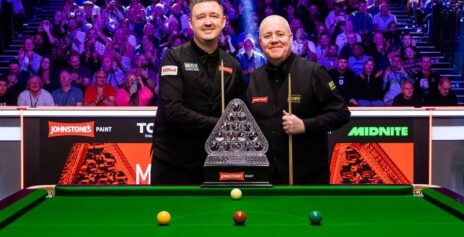 Кайрен Уилсон ведет в счете 5-3 после первой сессии финала Мастерс 2026