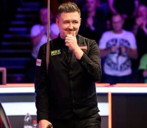 Кайрен Уилсон побеждает Робертсона и выходит в полуфинал Мастерс 2026