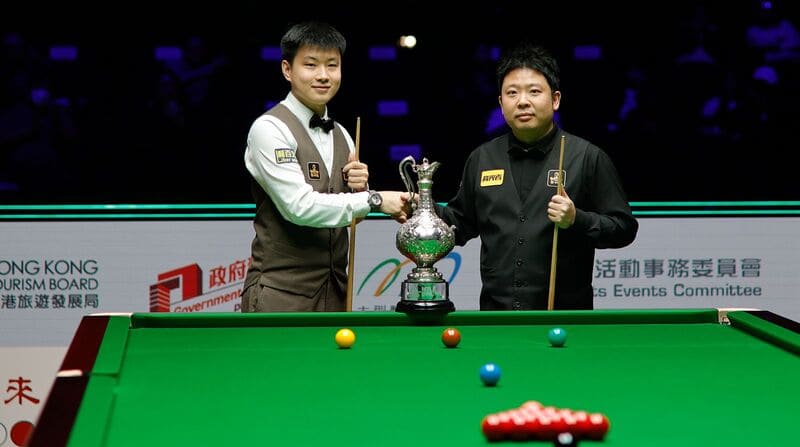 Чжао Синьтун и Чжан Анда завершили первую сессию финала 4-4 (фото: WST)