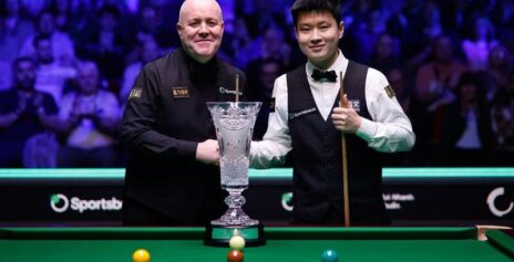 Джон Хиггинс и Чжао Синьтун завершили вничью 4-4 первую сессию финала Players Championship 2026