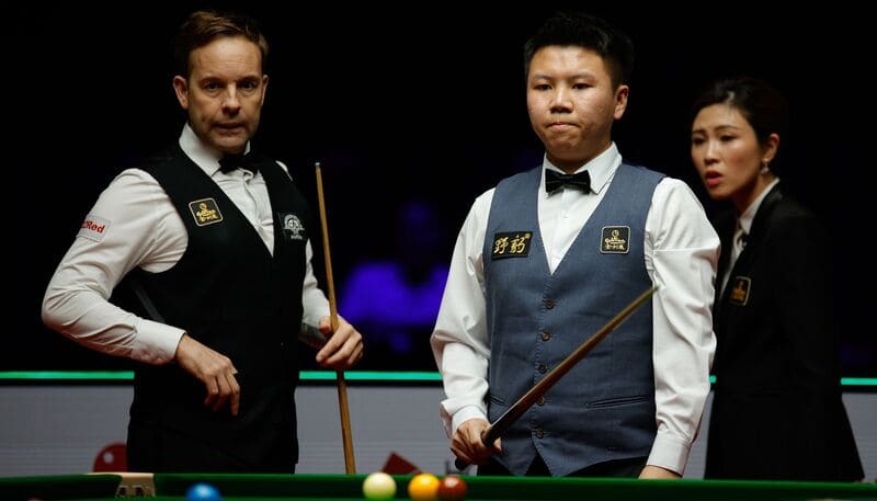 Чжоу Юэлун победил Али Картера и вышел в полуфинал в Гонконге (фото: WST)