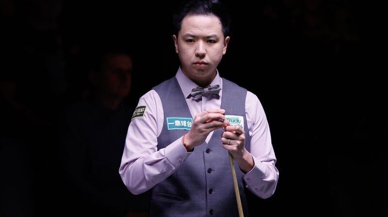 Сяо Годун вышел в 1/8 финала на Мировом Гран-при 2026 (фото: WST)