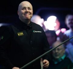 Джон Хиггинс побеждает Трампа и проходит в финал Players Championship 2026