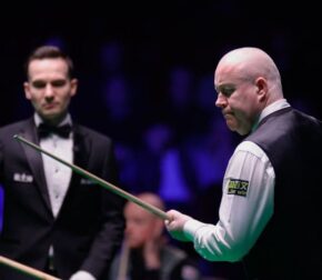 Хиггинс обыгрывает Уокелина и выходит в 1/2 финала Players Championship 2026